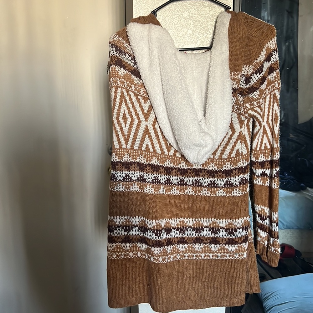 Cardigan - Picture 2 of 2